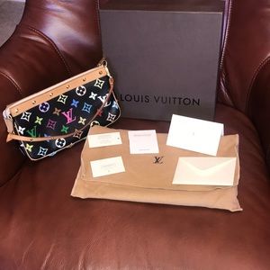 💕✨Authentic Louis Vuitton Multicolor Pouchette✨💕